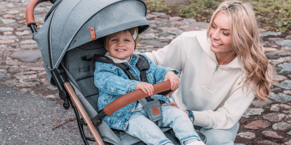 Bestseller: lehký sportovní kočárek od MoMi